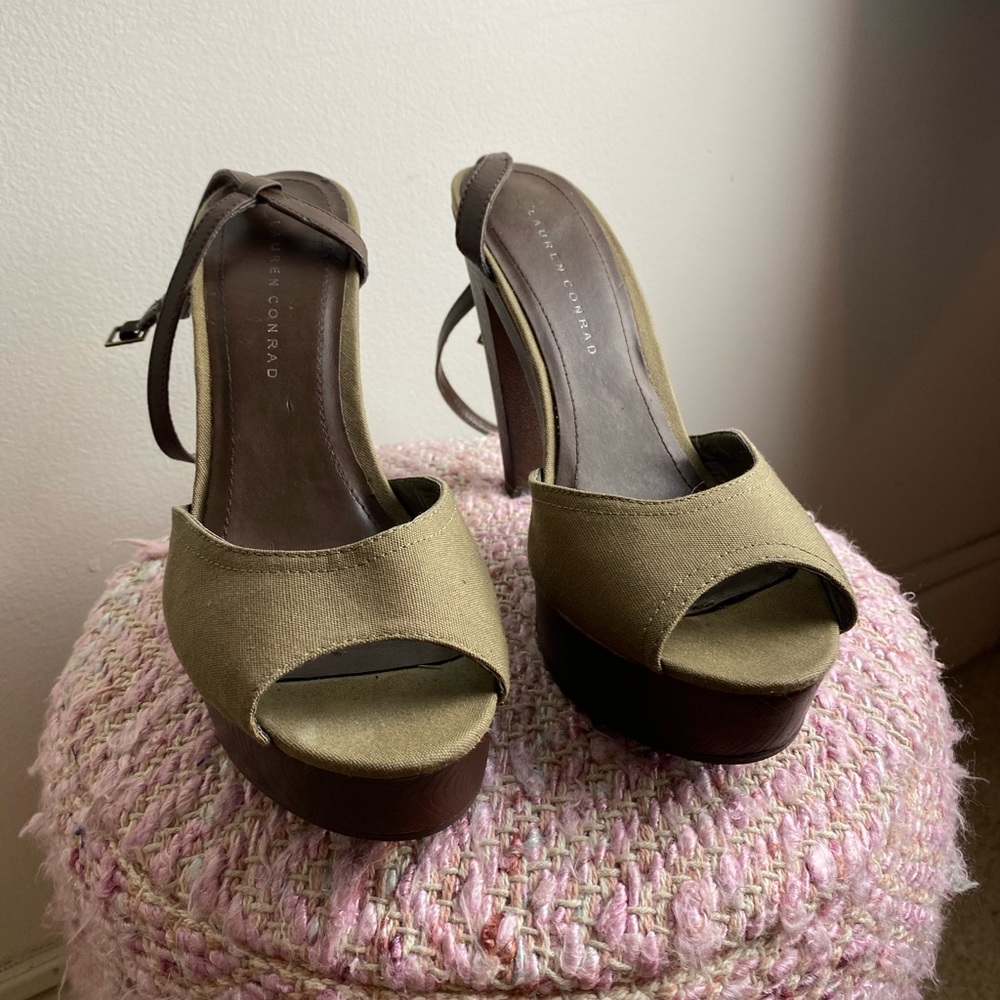 Lauren Conrad Heels. Olive ankle strap Wedge.